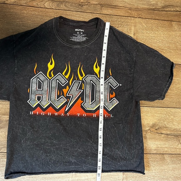 AC/DC band acid wash grey t with sparkly letters size M 💯 % cotton - Picture 5 of 7